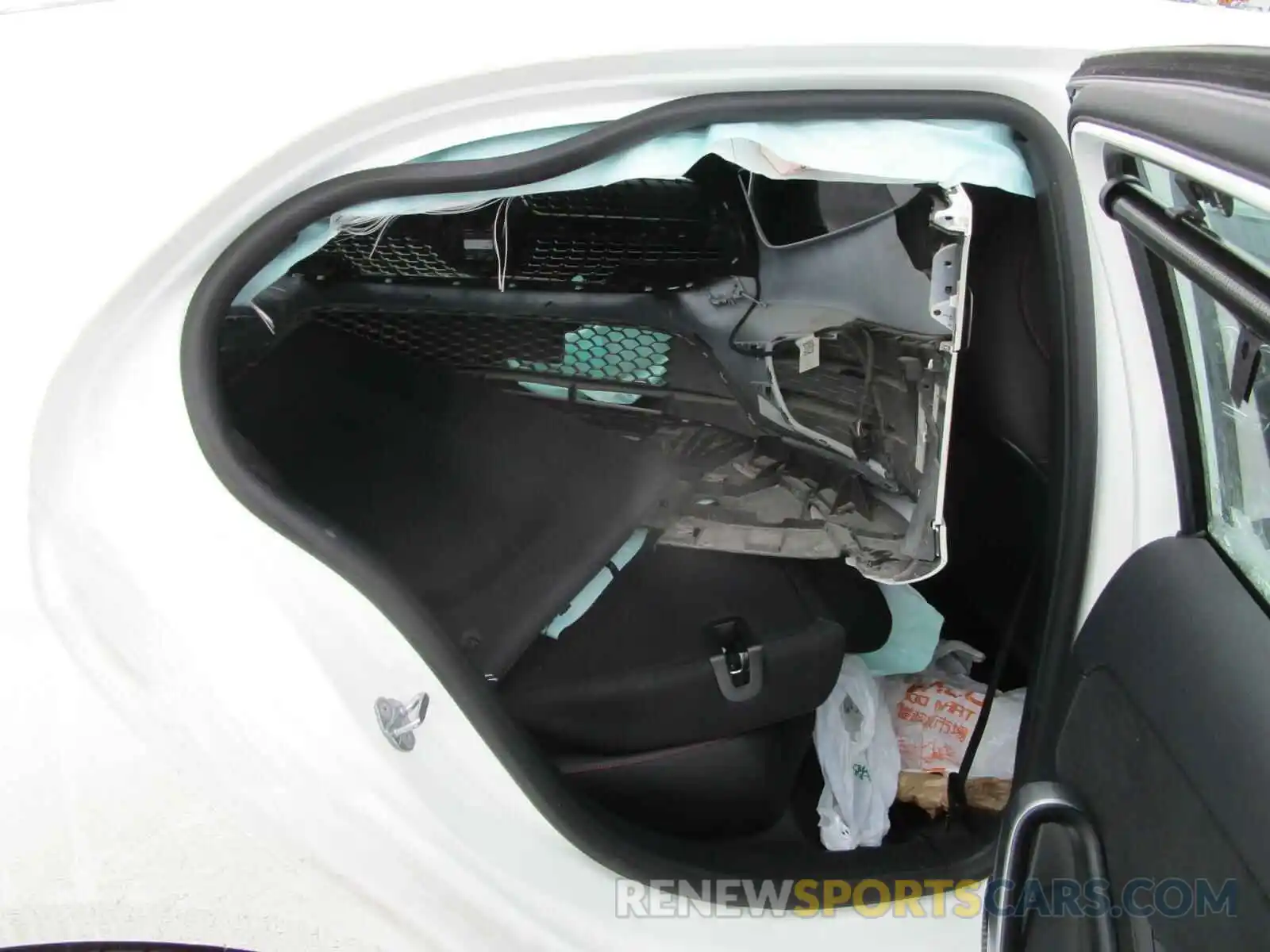 6 Photograph of a damaged car WDD3F4HB4KJ096162 MERCEDES-BENZ A-CLASS 2019