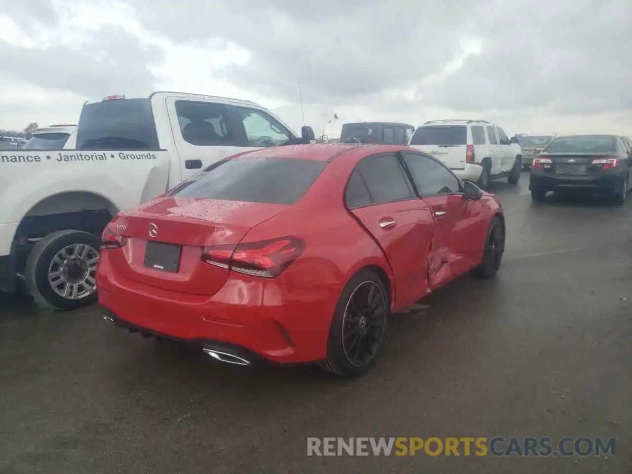 4 Photograph of a damaged car WDD3G4EB0KW013198 MERCEDES-BENZ A-CLASS 2019