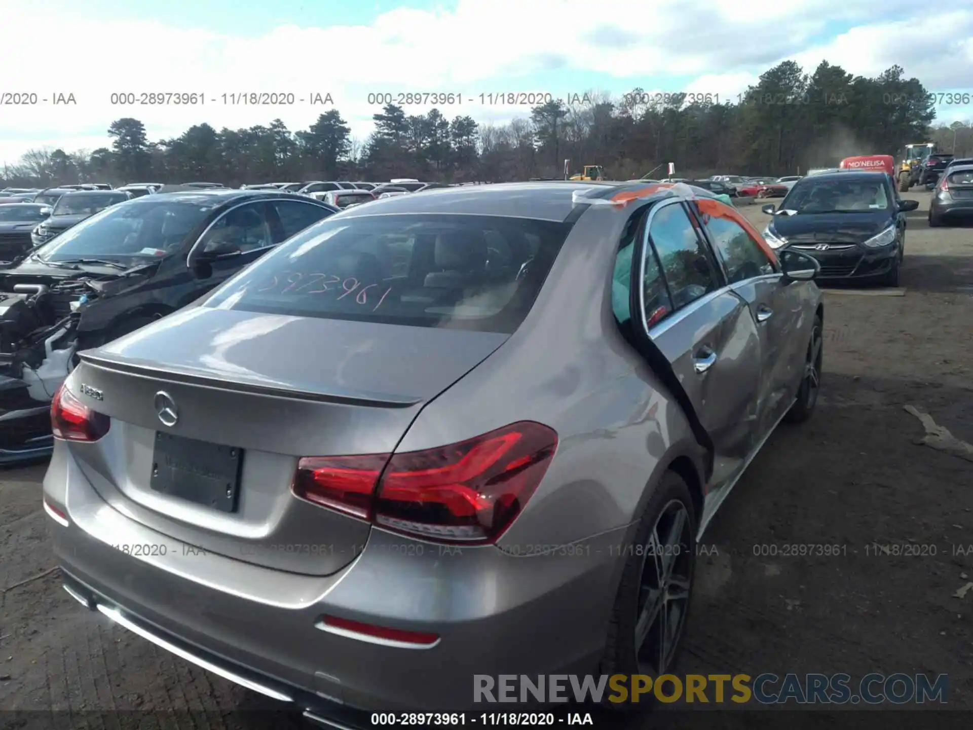 4 Photograph of a damaged car WDD3G4EB0KW013587 MERCEDES-BENZ A-CLASS 2019