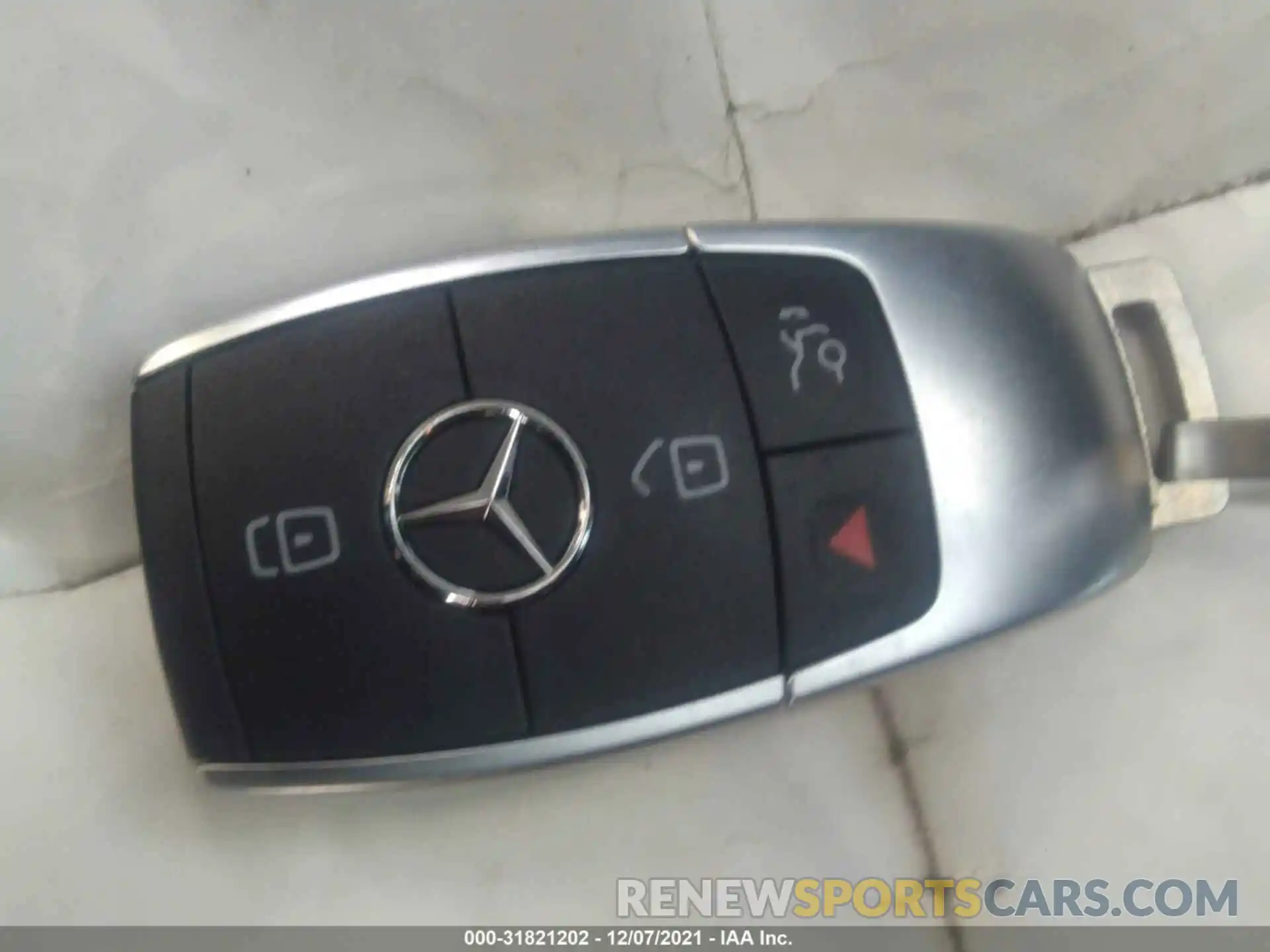 11 Фотография поврежденного автомобиля WDD3G4EB0KW015002 MERCEDES-BENZ A-CLASS 2019