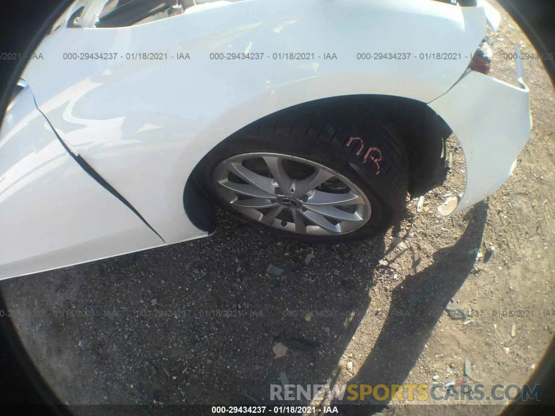 14 Фотография поврежденного автомобиля WDD3G4EB0KW017722 MERCEDES-BENZ A-CLASS 2019