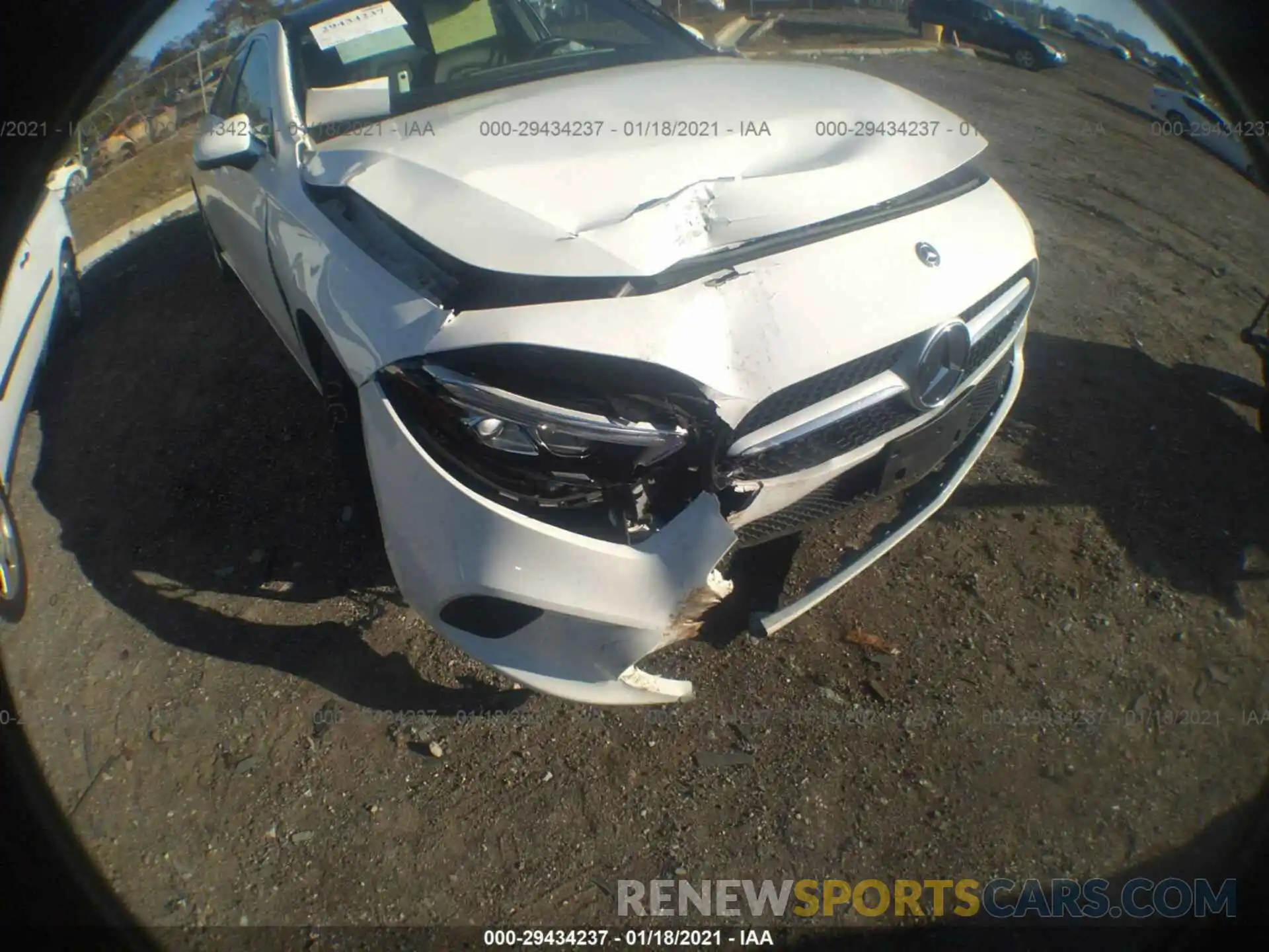 6 Фотография поврежденного автомобиля WDD3G4EB0KW017722 MERCEDES-BENZ A-CLASS 2019
