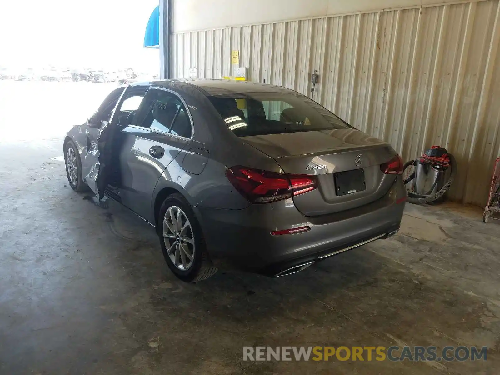 3 Photograph of a damaged car WDD3G4EB0KW020832 MERCEDES-BENZ A-CLASS 2019