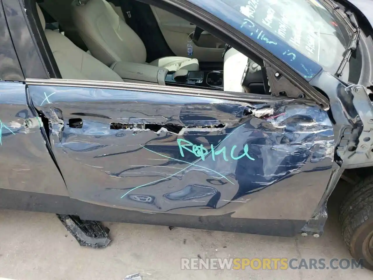 9 Photograph of a damaged car WDD3G4EB0KW024105 MERCEDES-BENZ A-CLASS 2019