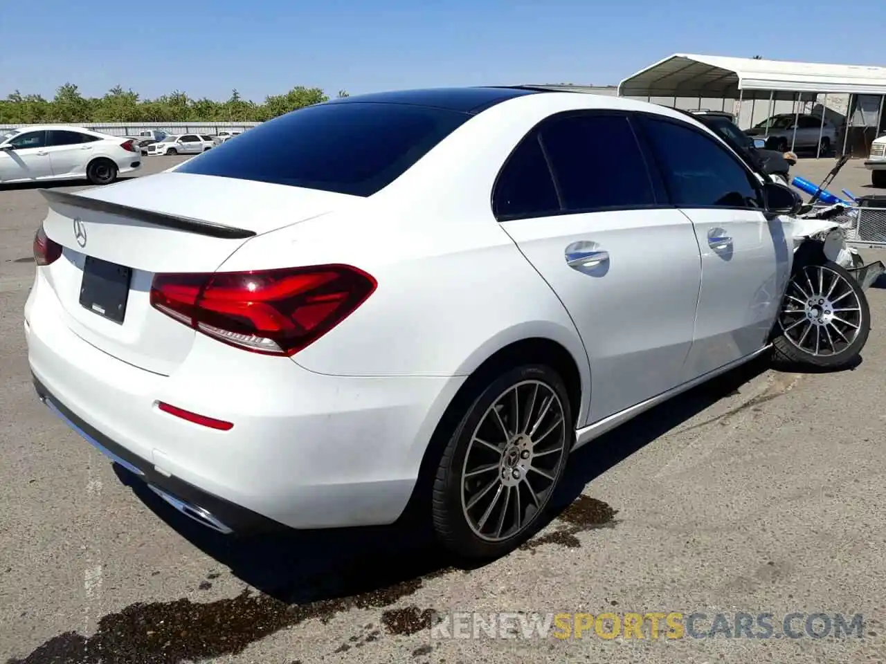 4 Photograph of a damaged car WDD3G4EB0KW024640 MERCEDES-BENZ A-CLASS 2019