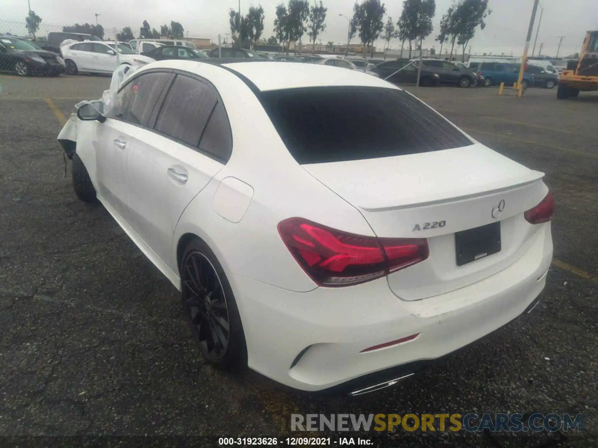 3 Photograph of a damaged car WDD3G4EB0KW027652 MERCEDES-BENZ A-CLASS 2019