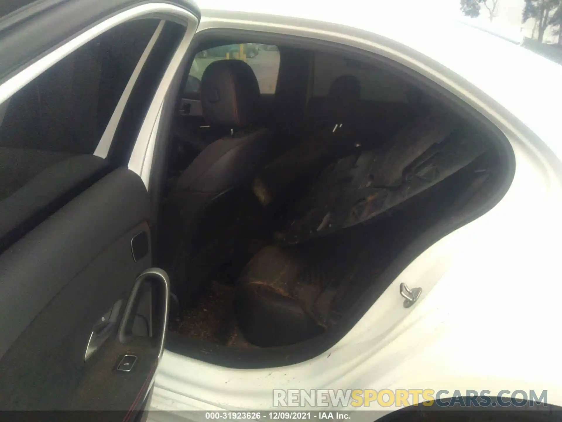 8 Photograph of a damaged car WDD3G4EB0KW027652 MERCEDES-BENZ A-CLASS 2019