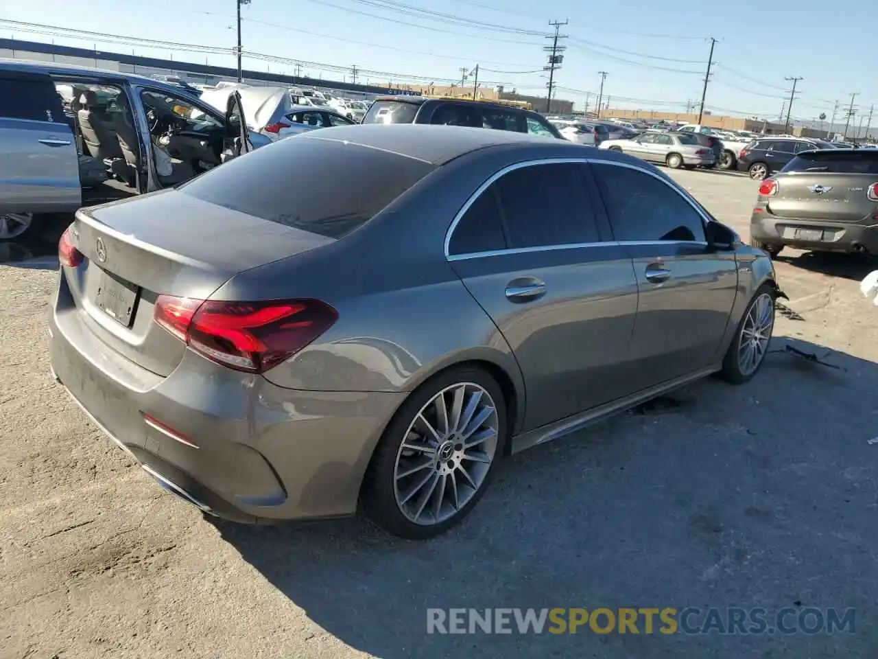 3 Photograph of a damaged car WDD3G4EB1KW013193 MERCEDES-BENZ A-CLASS 2019