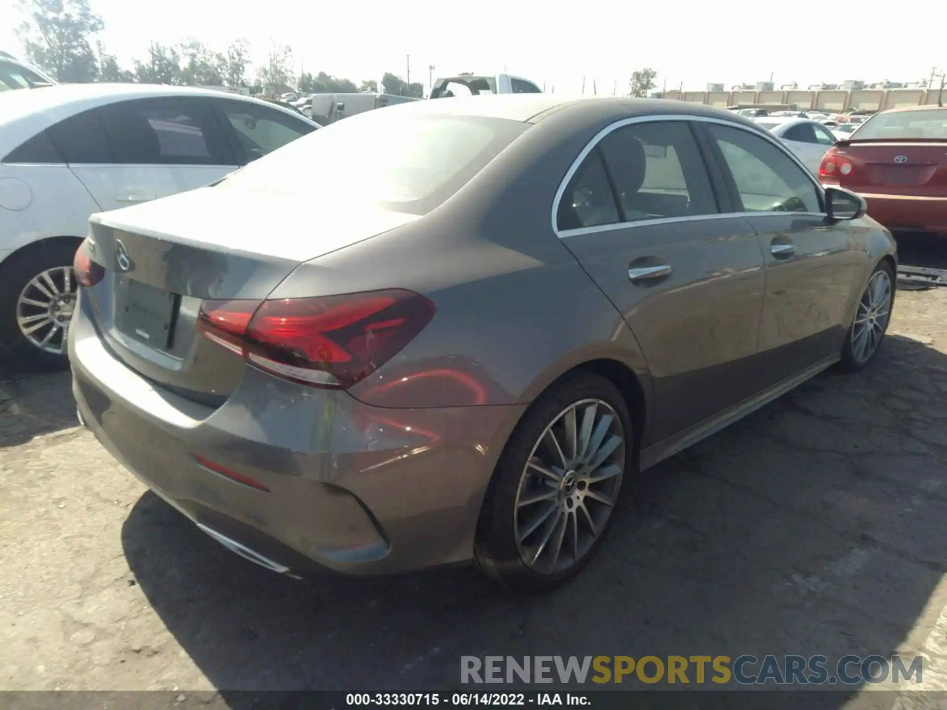 4 Photograph of a damaged car WDD3G4EB1KW014229 MERCEDES-BENZ A-CLASS 2019