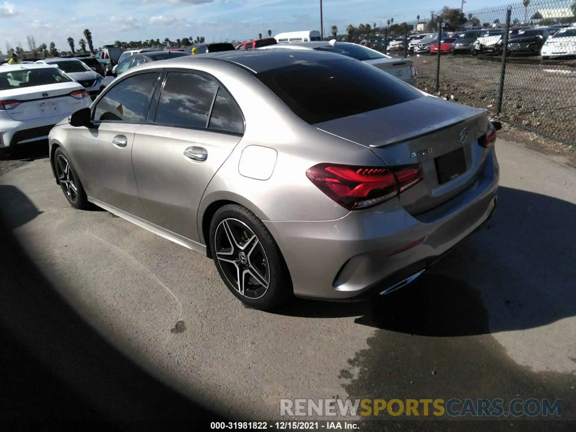 3 Photograph of a damaged car WDD3G4EB1KW019544 MERCEDES-BENZ A-CLASS 2019