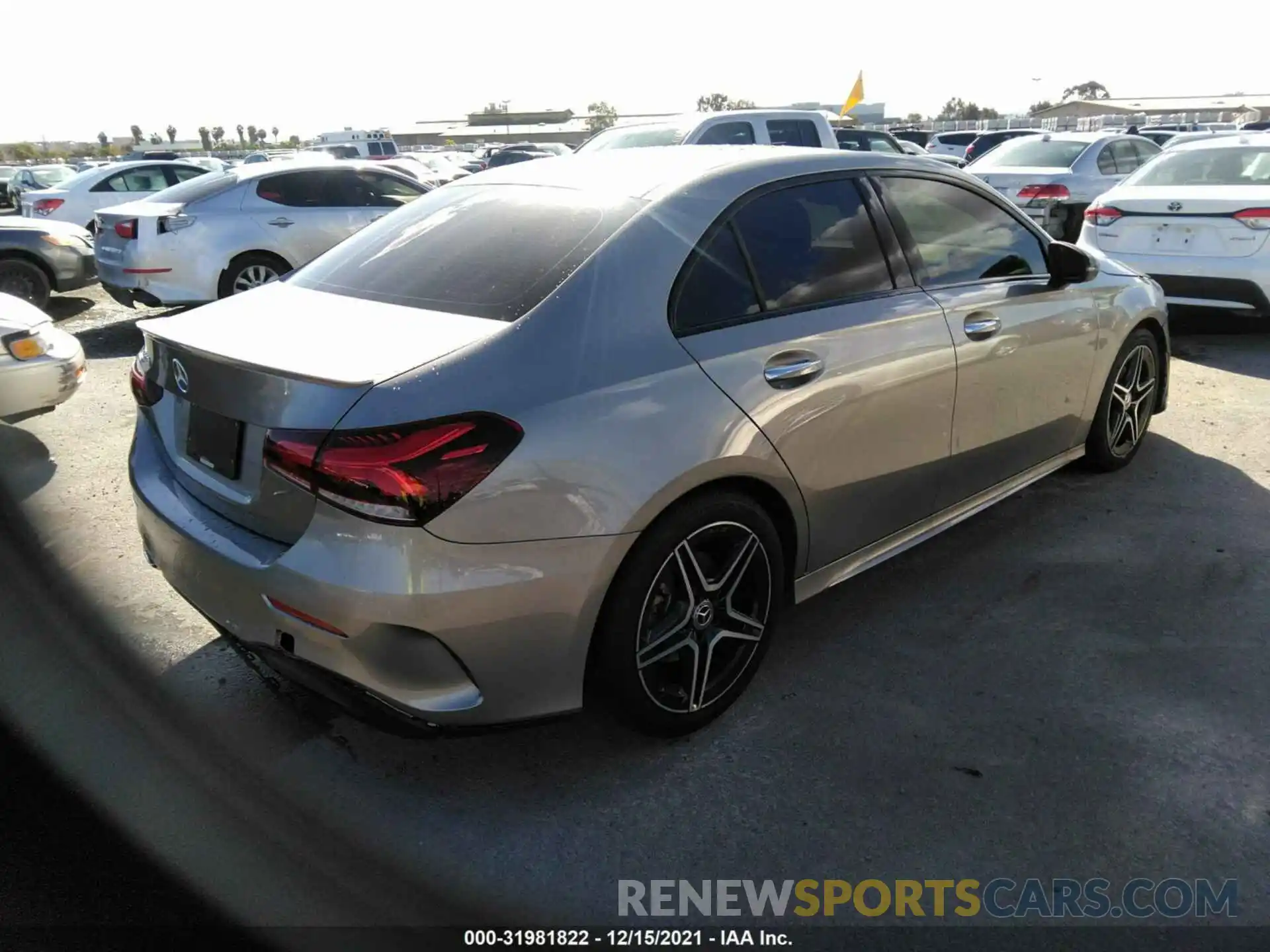 4 Photograph of a damaged car WDD3G4EB1KW019544 MERCEDES-BENZ A-CLASS 2019