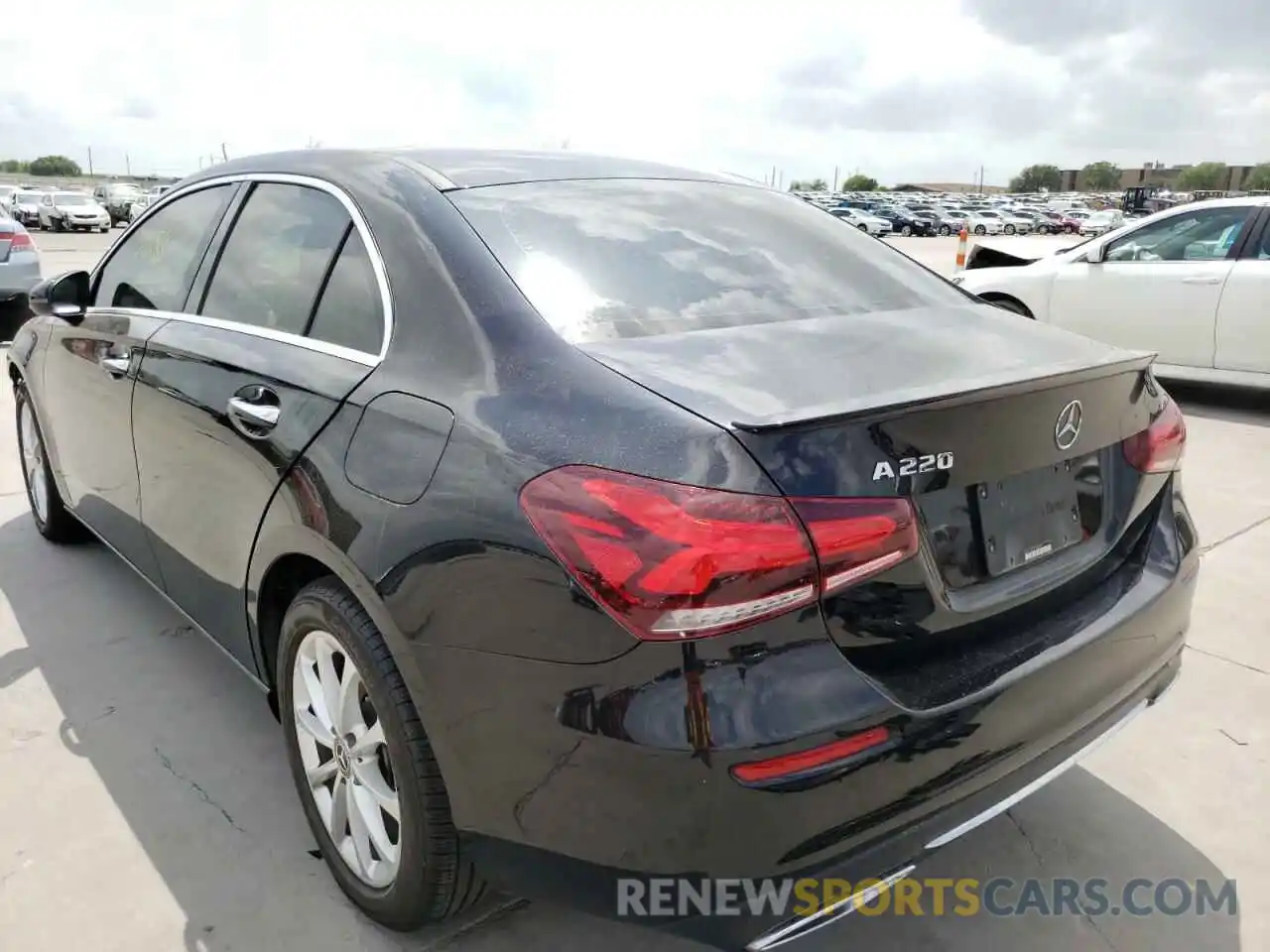 3 Photograph of a damaged car WDD3G4EB1KW023447 MERCEDES-BENZ A-CLASS 2019