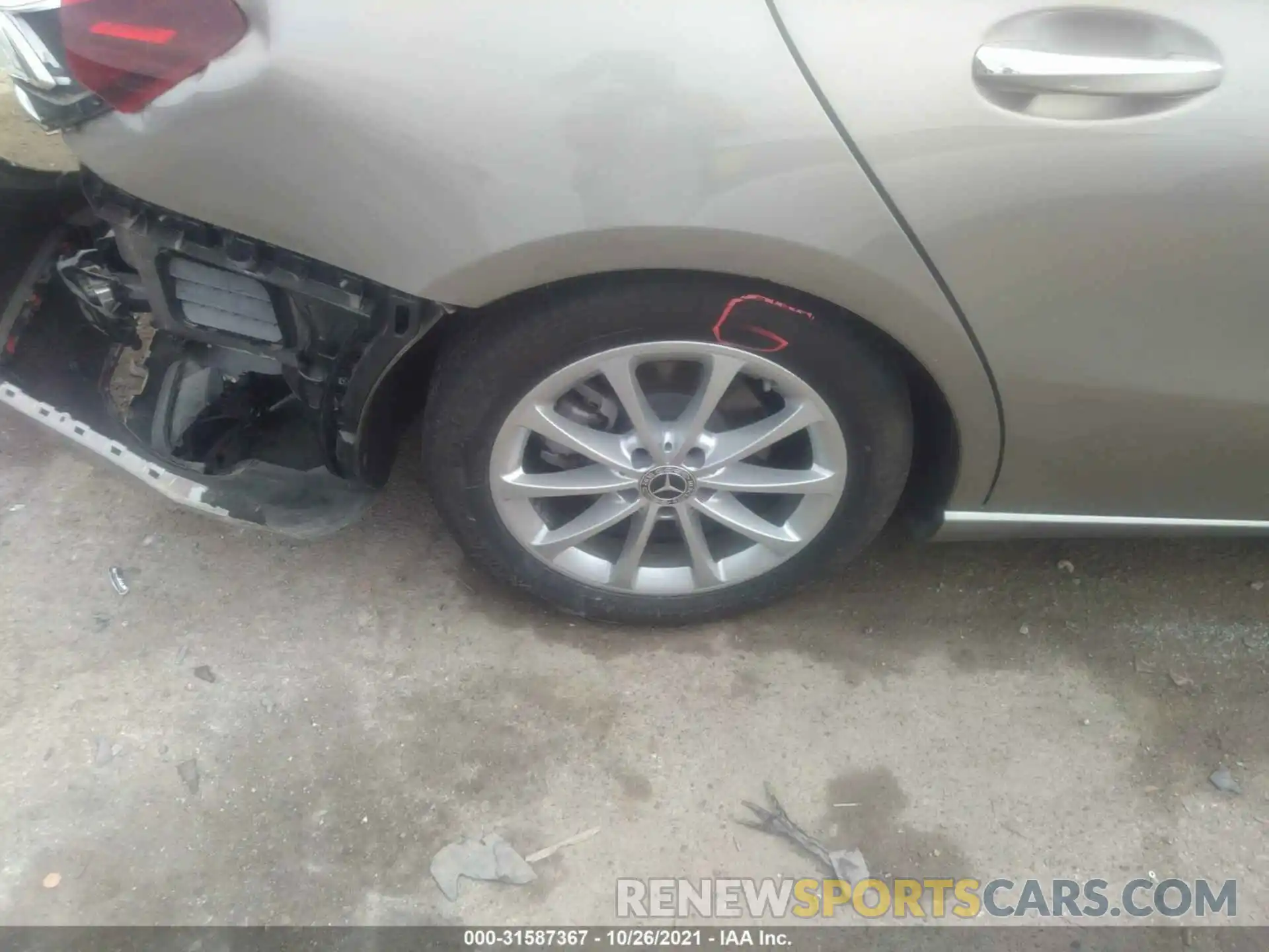 15 Photograph of a damaged car WDD3G4EB1KW025747 MERCEDES-BENZ A-CLASS 2019