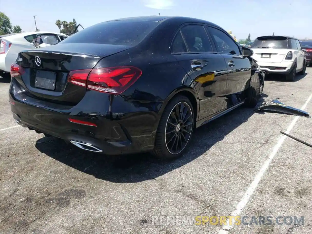 4 Photograph of a damaged car WDD3G4EB1KW026302 MERCEDES-BENZ A-CLASS 2019