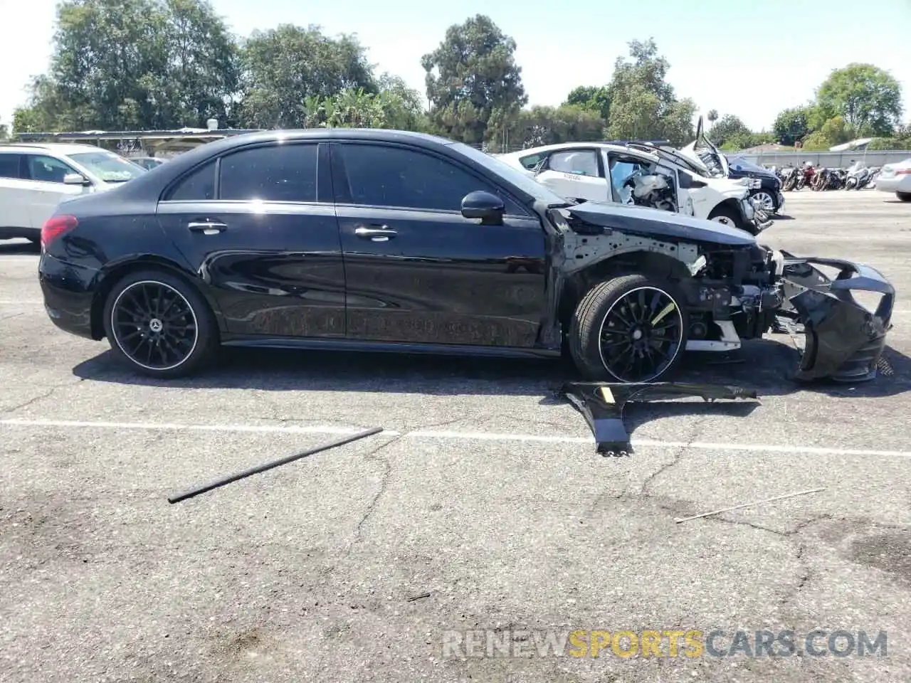 9 Photograph of a damaged car WDD3G4EB1KW026302 MERCEDES-BENZ A-CLASS 2019