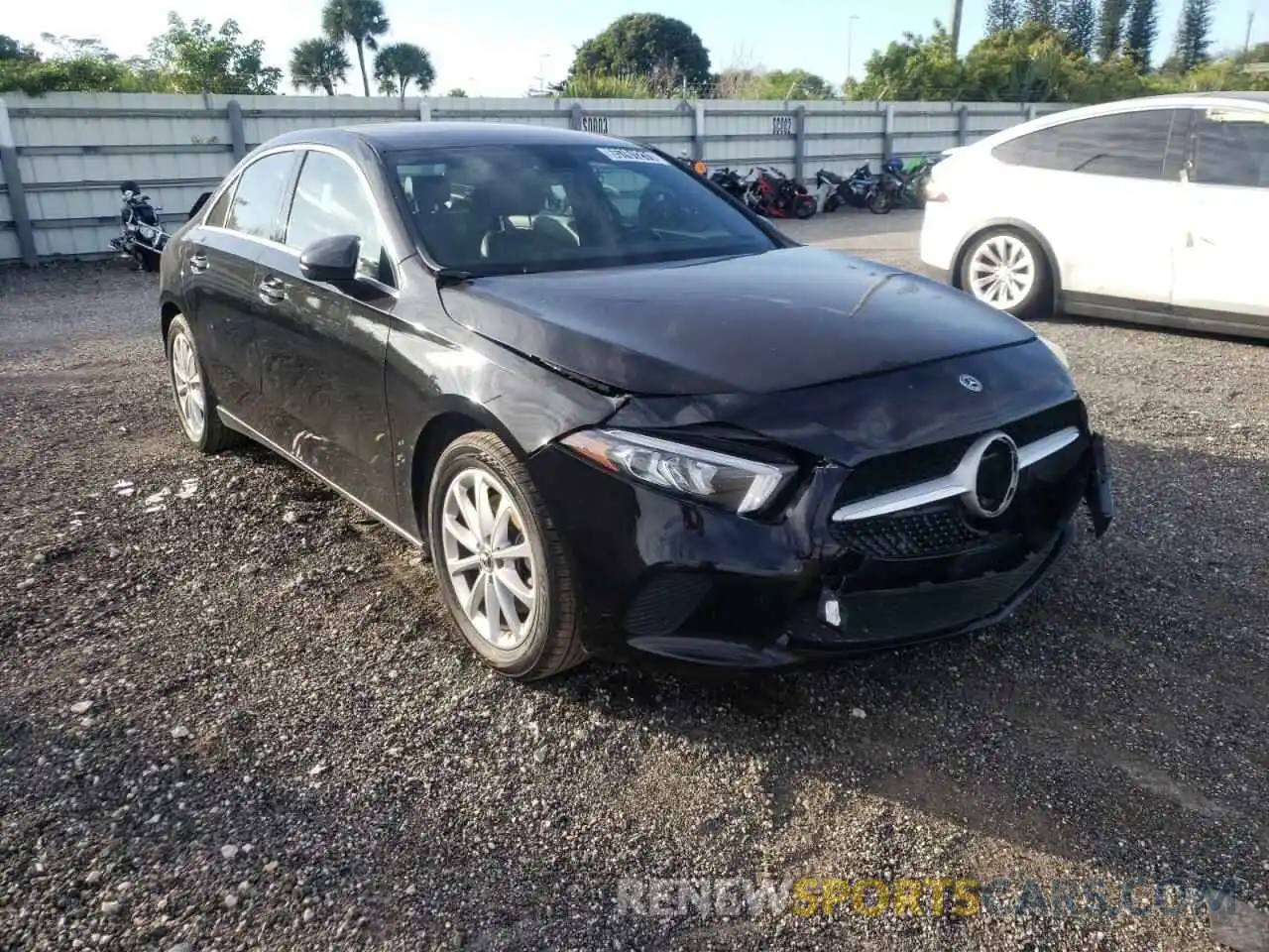 1 Photograph of a damaged car WDD3G4EB1KW026350 MERCEDES-BENZ A-CLASS 2019