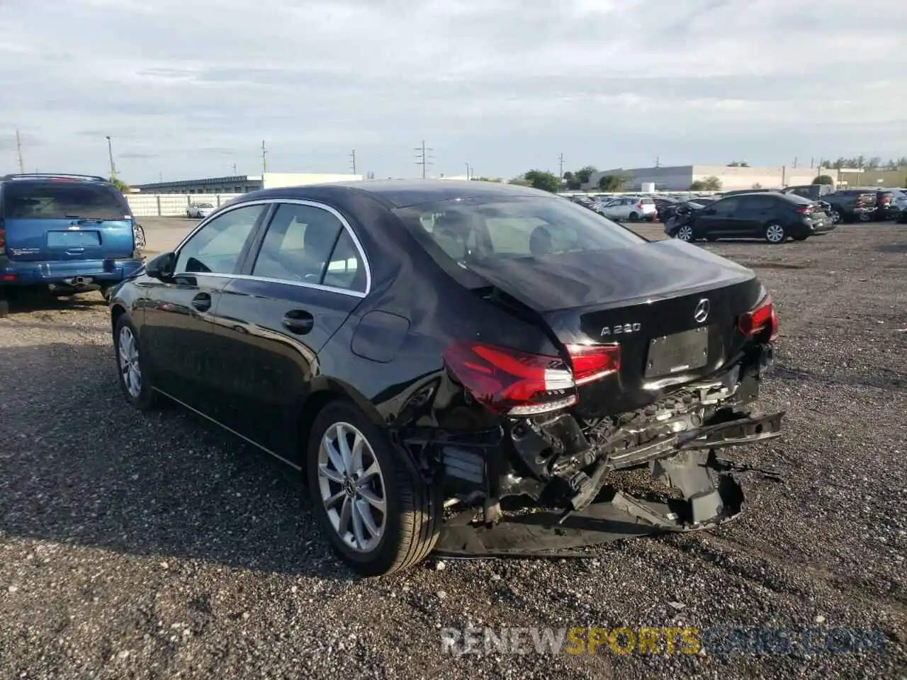 3 Photograph of a damaged car WDD3G4EB1KW026350 MERCEDES-BENZ A-CLASS 2019