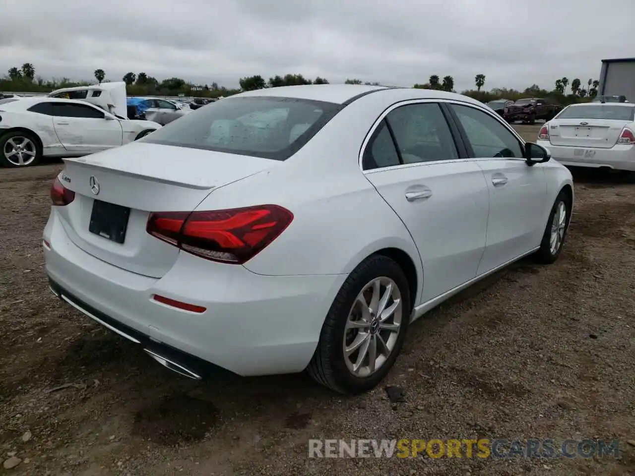 4 Photograph of a damaged car WDD3G4EB1KW026624 MERCEDES-BENZ A-CLASS 2019