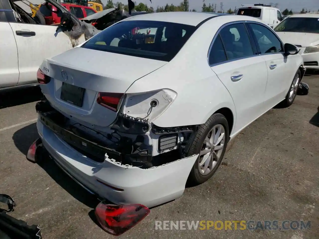 4 Photograph of a damaged car WDD3G4EB1KW027594 MERCEDES-BENZ A-CLASS 2019