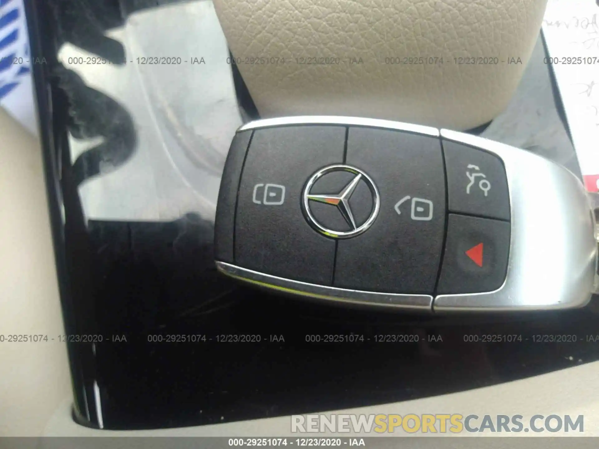 11 Фотография поврежденного автомобиля WDD3G4EB1KW031242 MERCEDES-BENZ A-CLASS 2019