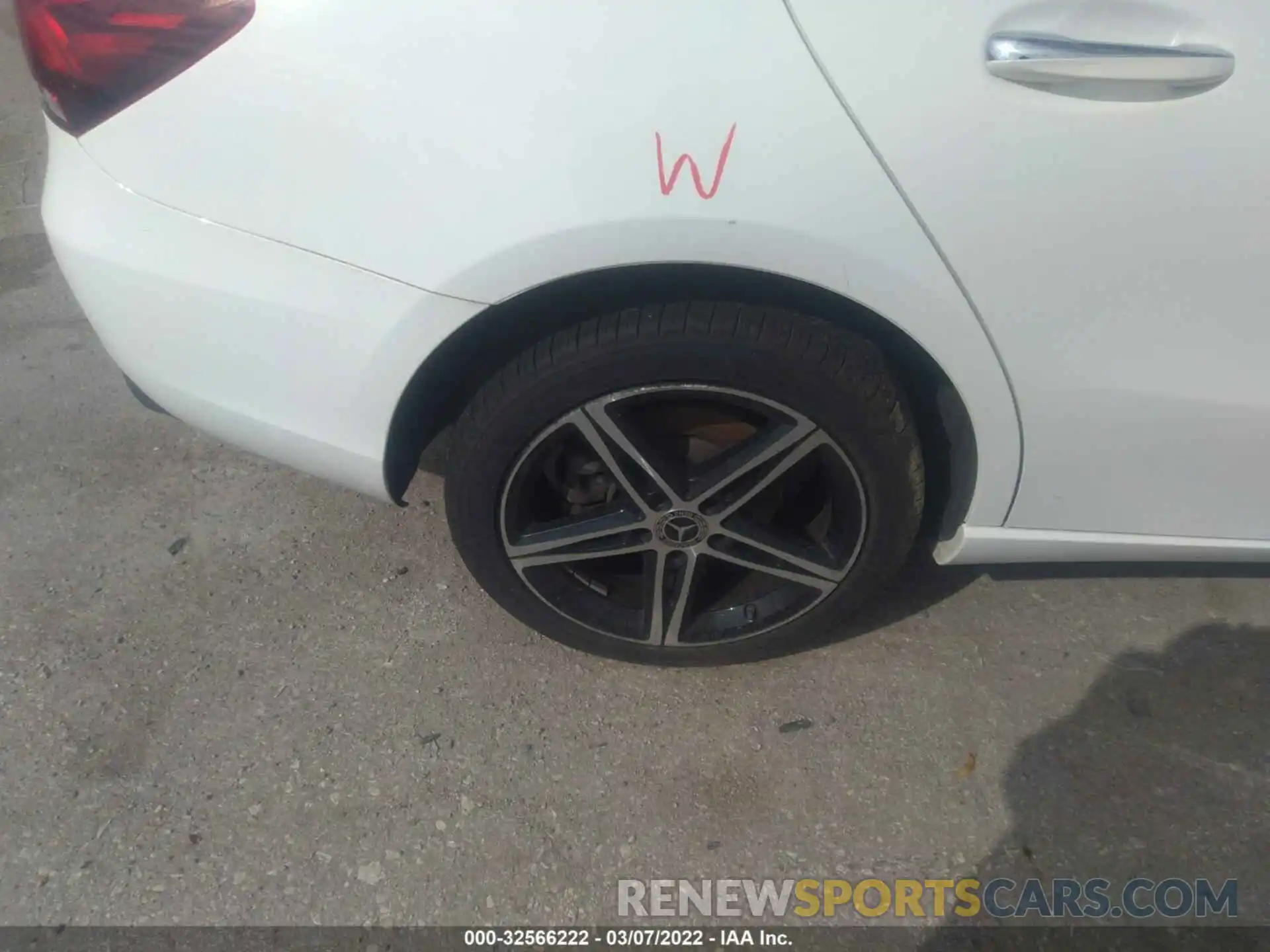 15 Photograph of a damaged car WDD3G4EB1KW035436 MERCEDES-BENZ A-CLASS 2019