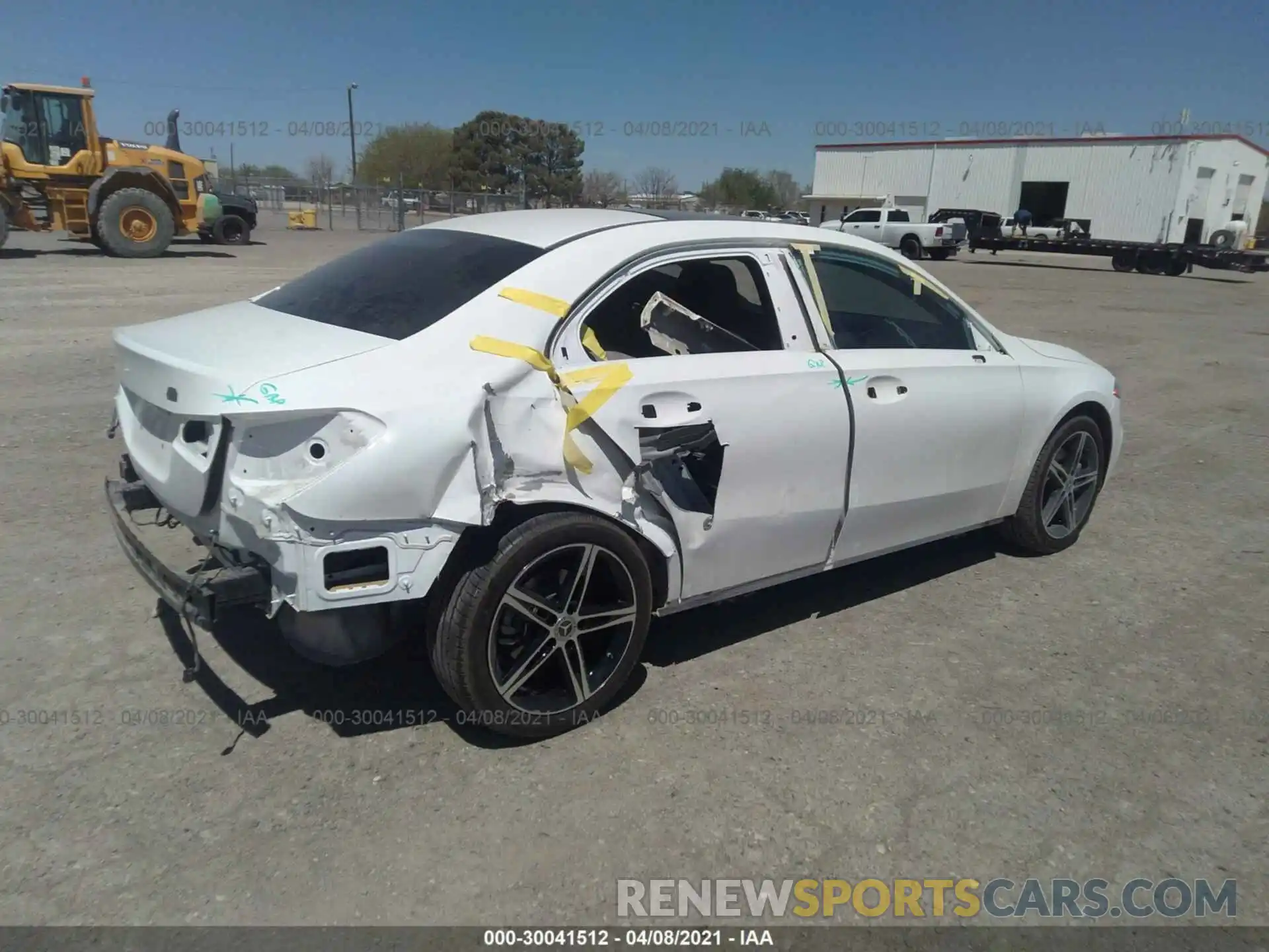 4 Photograph of a damaged car WDD3G4EB2KW000503 MERCEDES-BENZ A-CLASS 2019