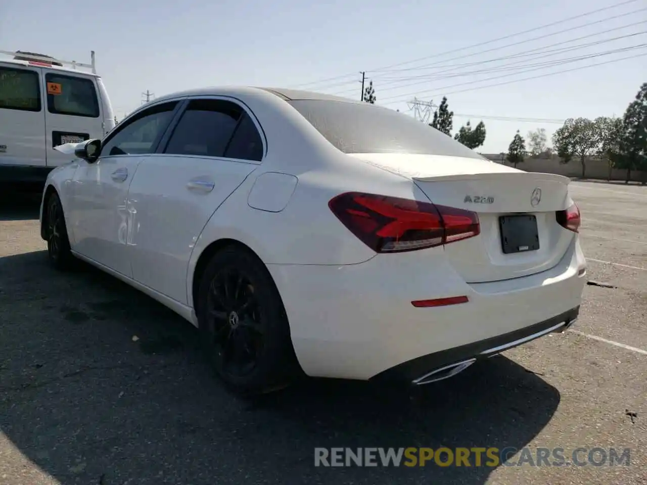 3 Photograph of a damaged car WDD3G4EB2KW002039 MERCEDES-BENZ A-CLASS 2019