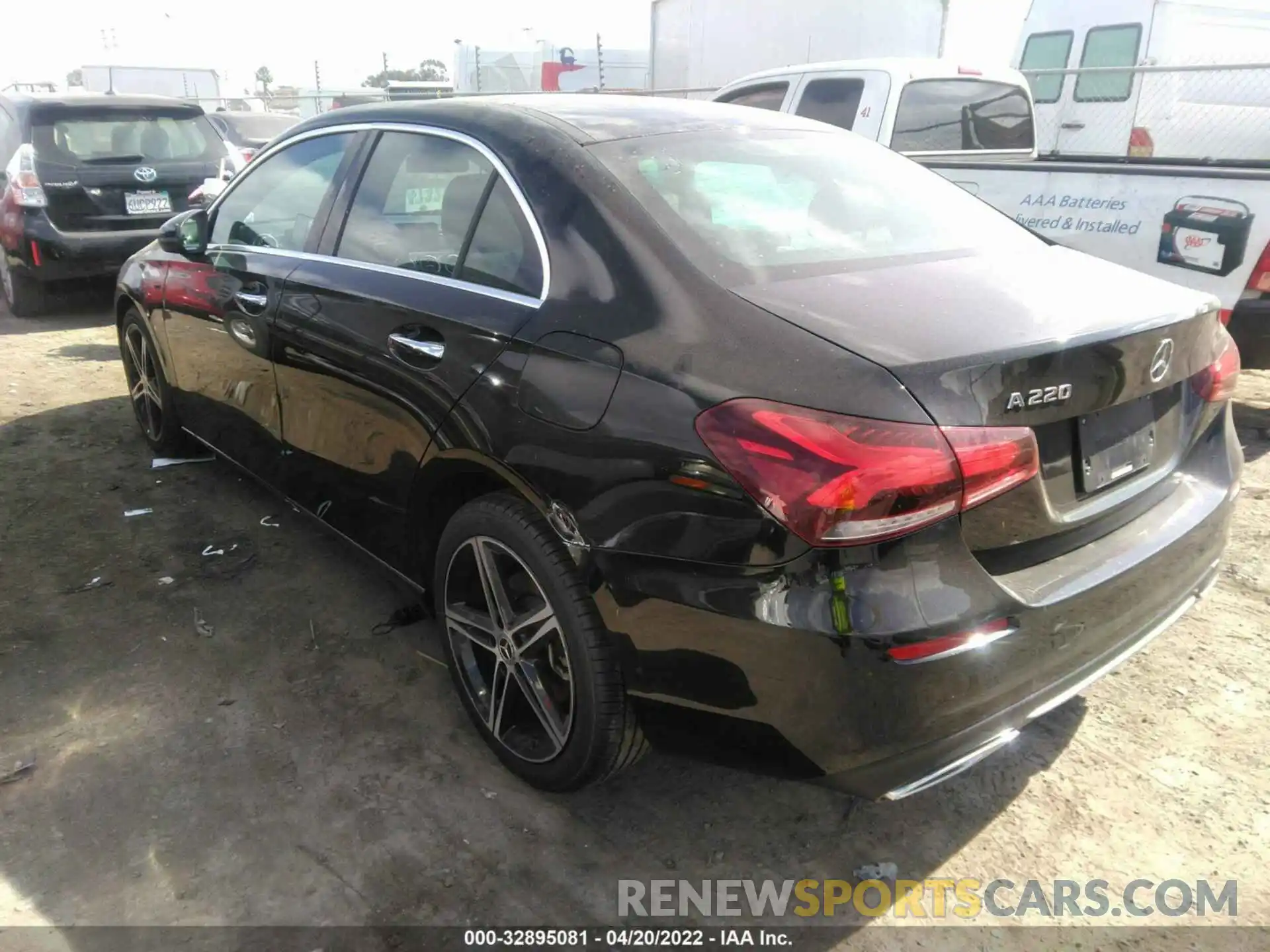 3 Photograph of a damaged car WDD3G4EB2KW012683 MERCEDES-BENZ A-CLASS 2019