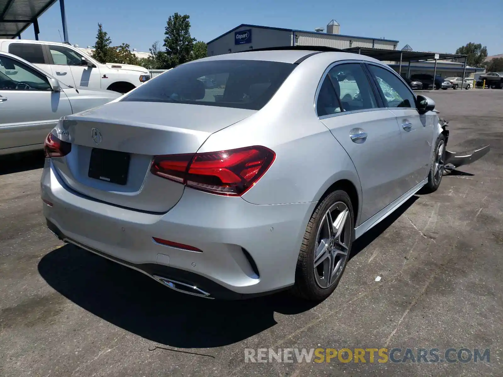 4 Photograph of a damaged car WDD3G4EB2KW012764 MERCEDES-BENZ A-CLASS 2019