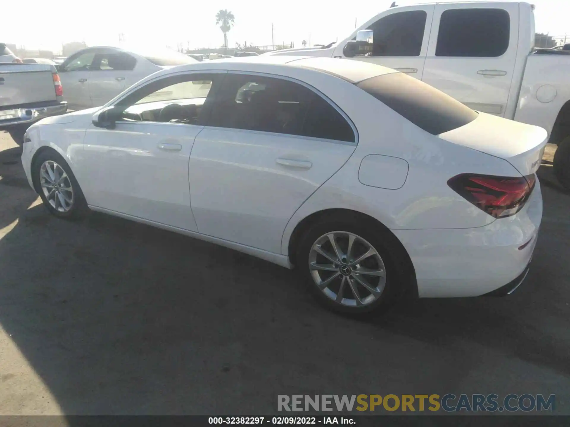 3 Photograph of a damaged car WDD3G4EB2KW016667 MERCEDES-BENZ A-CLASS 2019