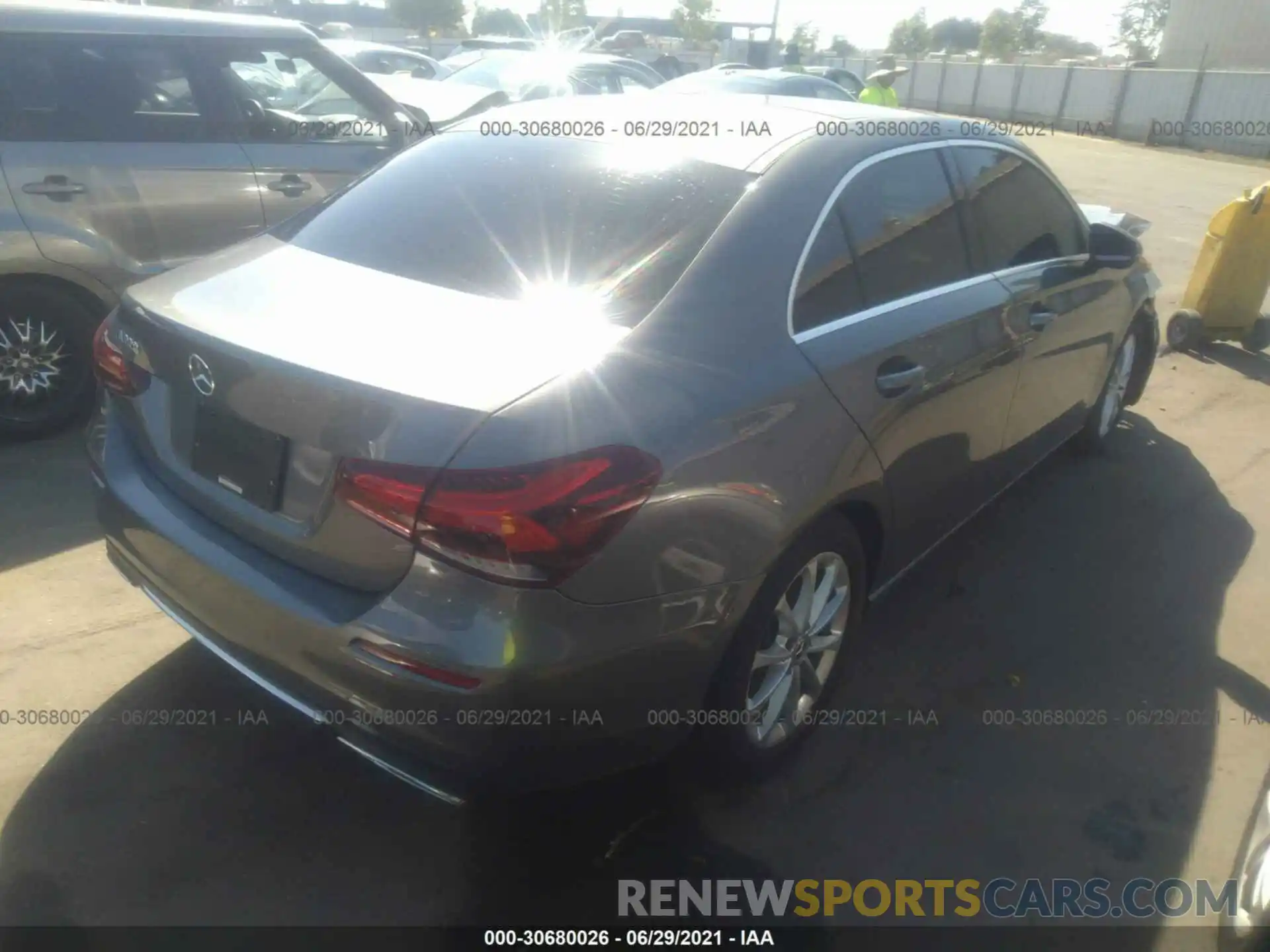 4 Photograph of a damaged car WDD3G4EB2KW021254 MERCEDES-BENZ A-CLASS 2019