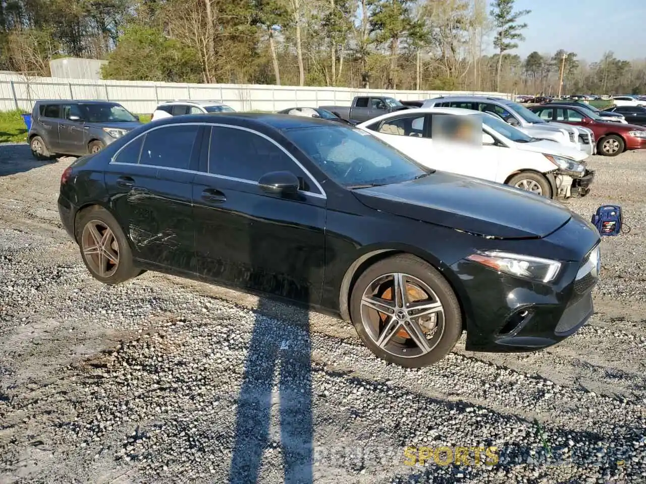 4 Photograph of a damaged car WDD3G4EB2KW022288 MERCEDES-BENZ A-CLASS 2019