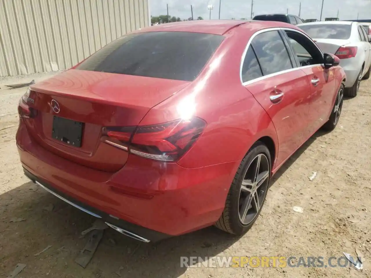 4 Фотография поврежденного автомобиля WDD3G4EB2KW022453 MERCEDES-BENZ A-CLASS 2019