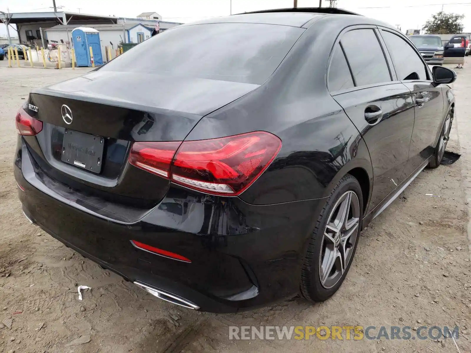 4 Photograph of a damaged car WDD3G4EB2KW022498 MERCEDES-BENZ A-CLASS 2019