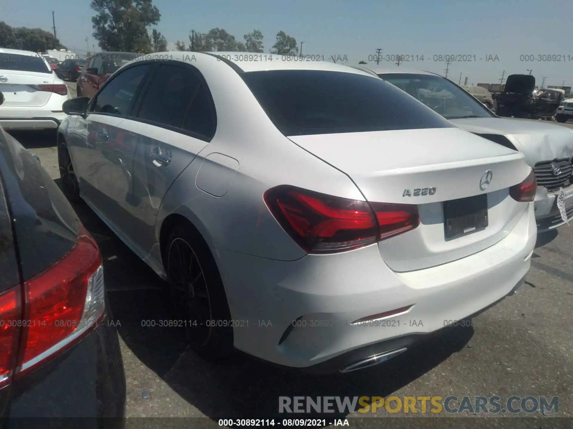 3 Photograph of a damaged car WDD3G4EB2KW025210 MERCEDES-BENZ A-CLASS 2019