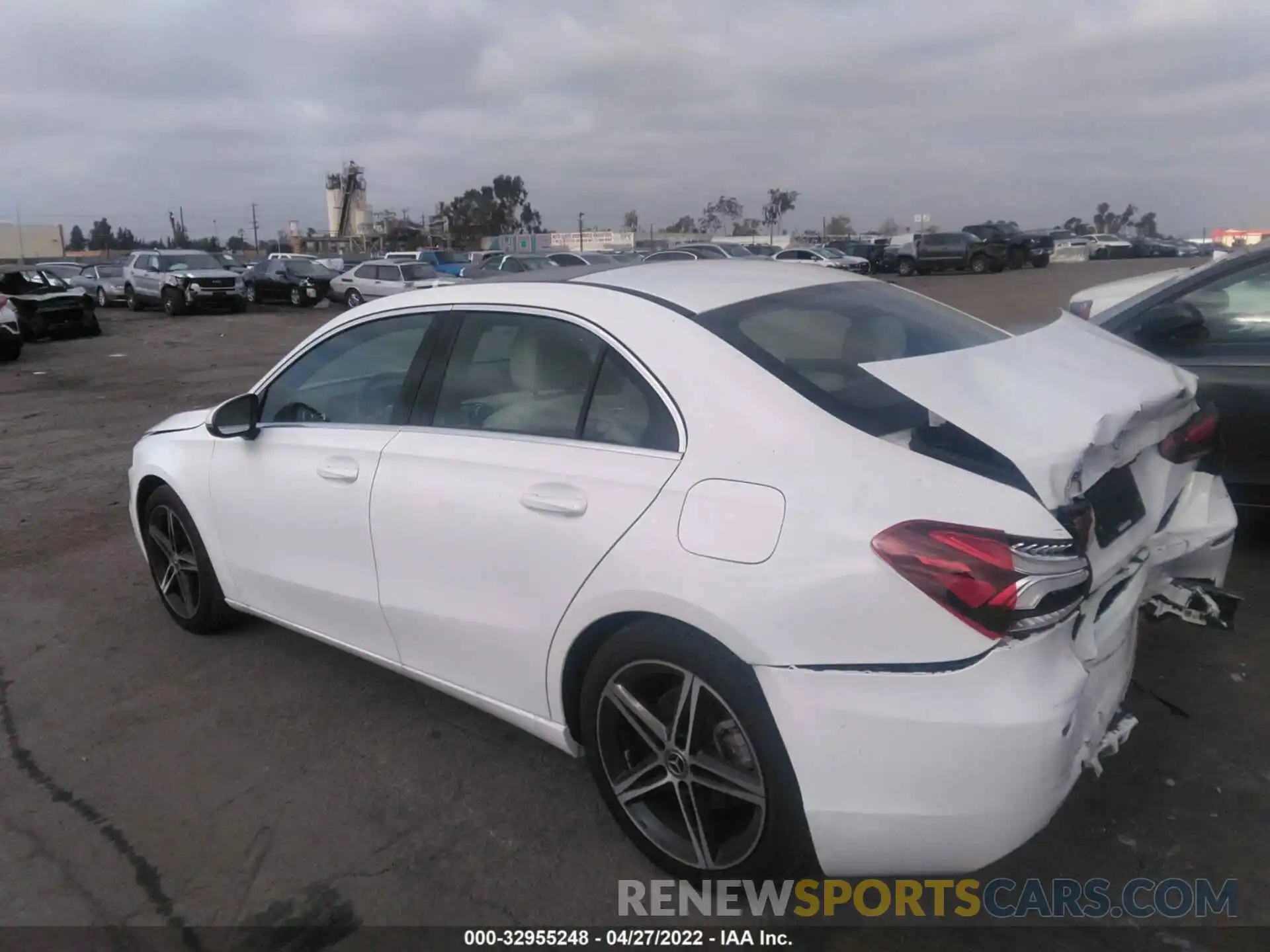 3 Photograph of a damaged car WDD3G4EB2KW027264 MERCEDES-BENZ A-CLASS 2019