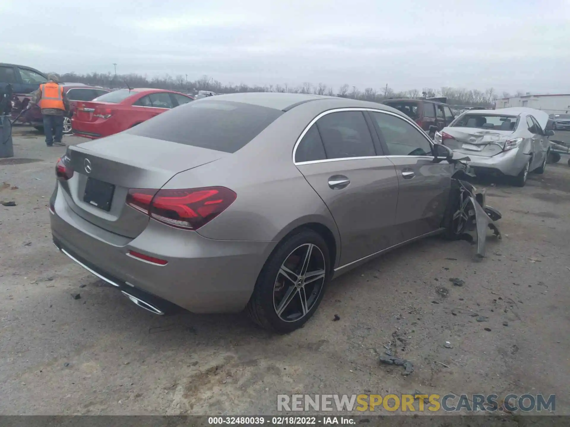 4 Photograph of a damaged car WDD3G4EB2KW034487 MERCEDES-BENZ A-CLASS 2019