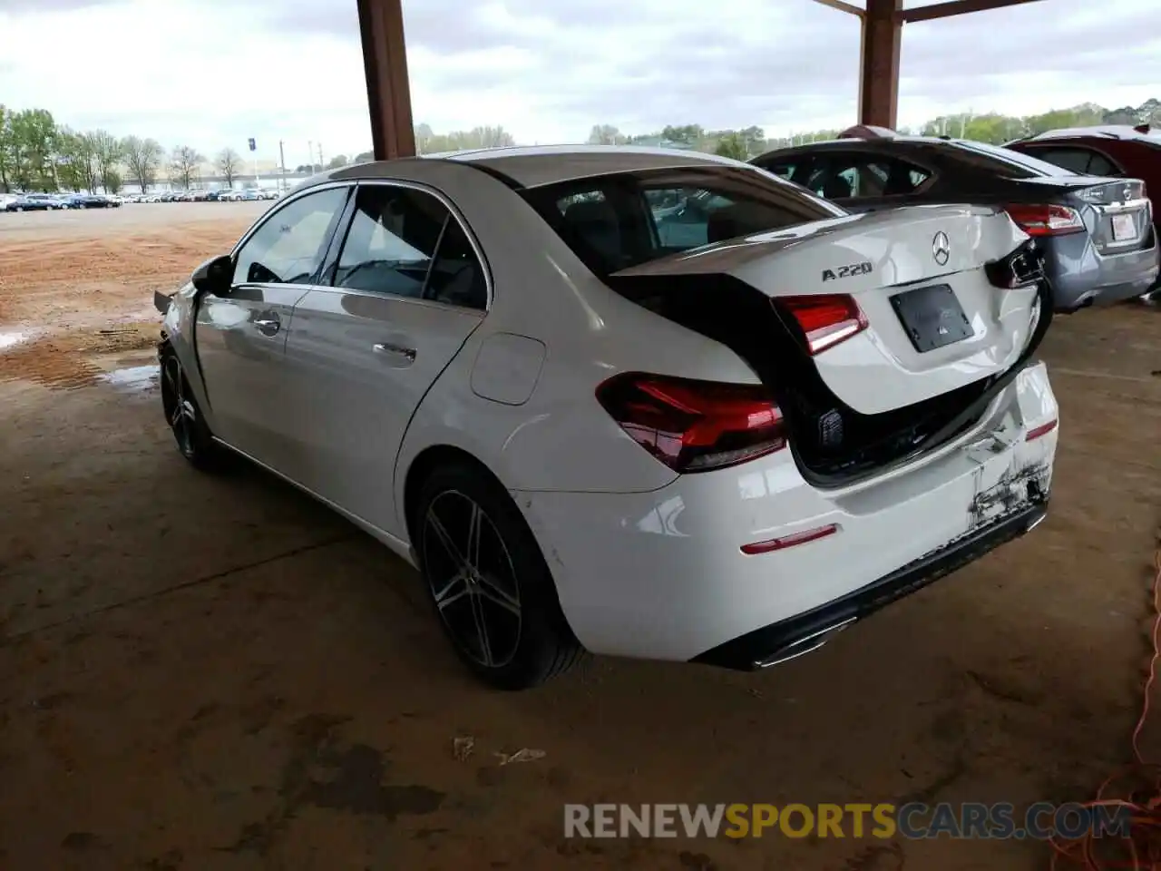 3 Photograph of a damaged car WDD3G4EB3KW000431 MERCEDES-BENZ A-CLASS 2019