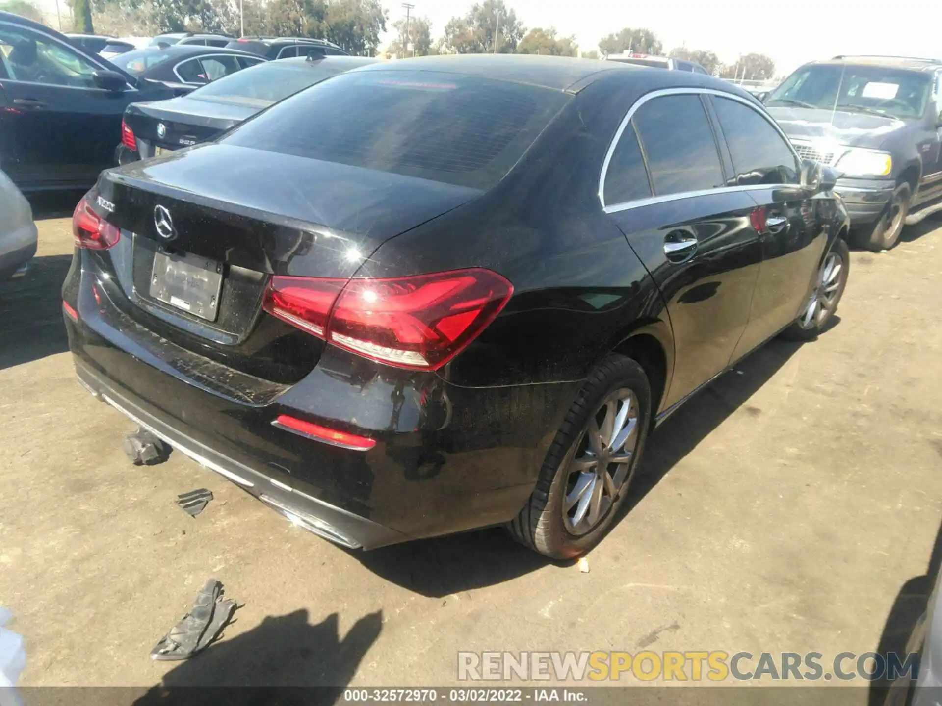 4 Photograph of a damaged car WDD3G4EB3KW001384 MERCEDES-BENZ A-CLASS 2019