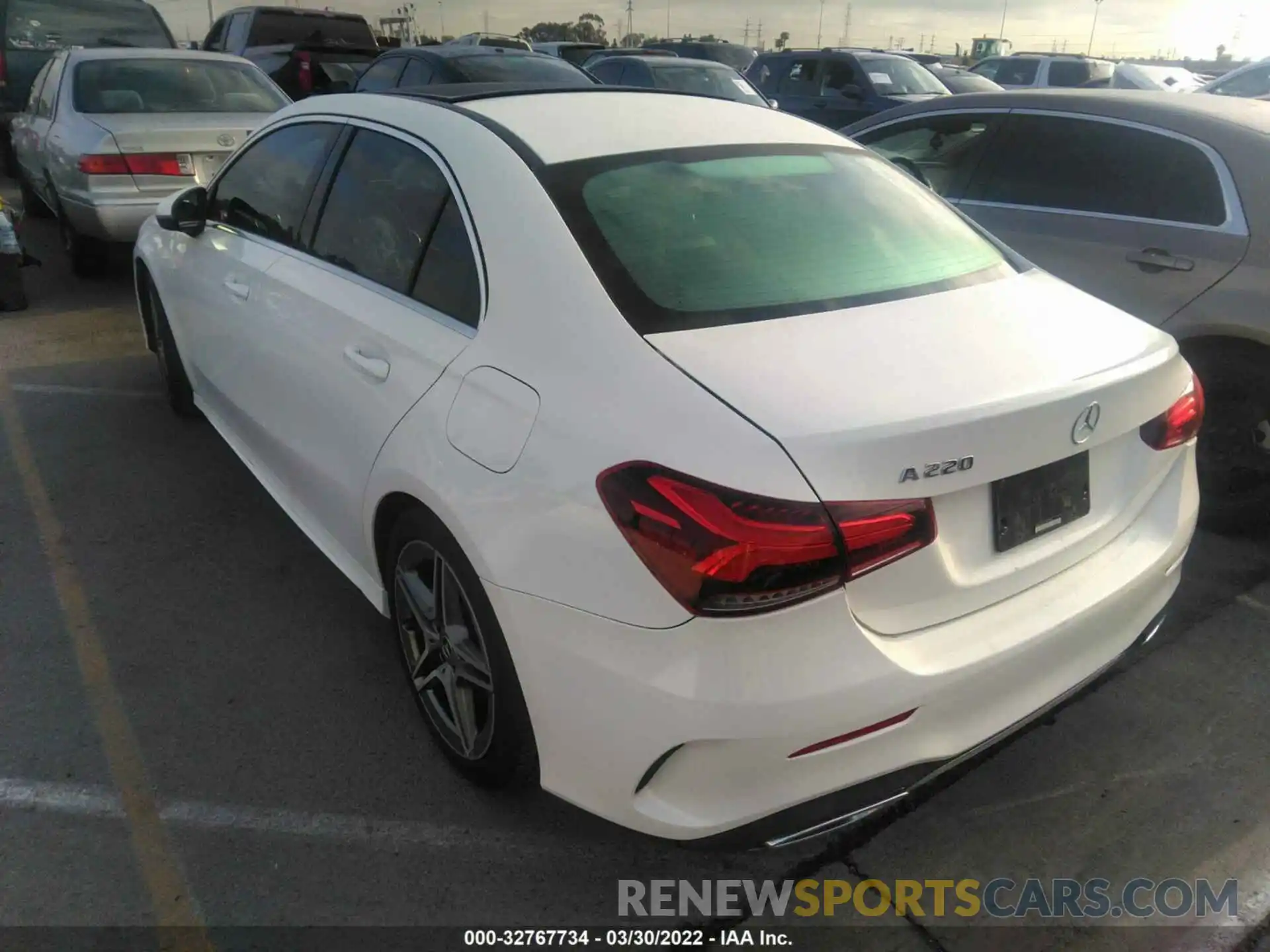 3 Photograph of a damaged car WDD3G4EB3KW005502 MERCEDES-BENZ A-CLASS 2019