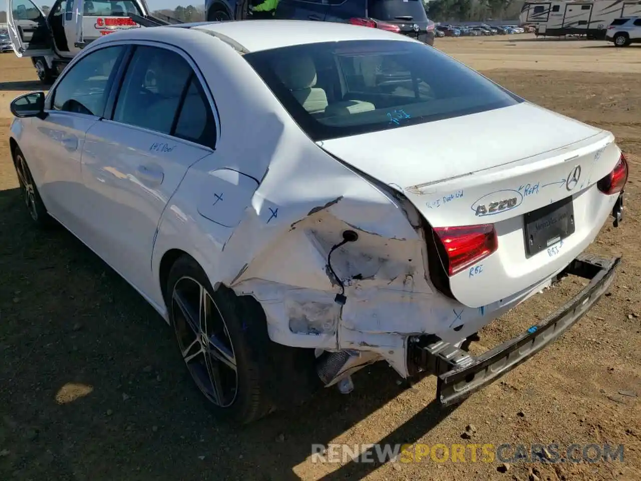 3 Photograph of a damaged car WDD3G4EB3KW010716 MERCEDES-BENZ A-CLASS 2019