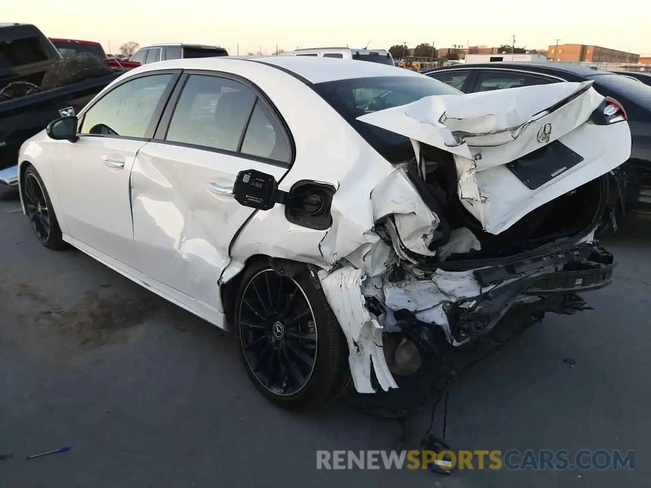 3 Photograph of a damaged car WDD3G4EB3KW016497 MERCEDES-BENZ A-CLASS 2019