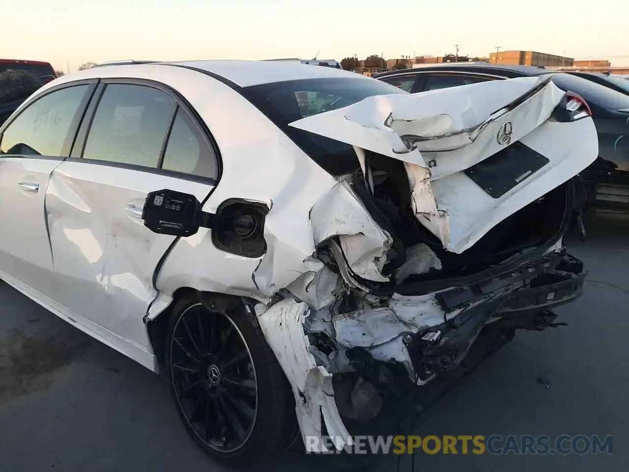 9 Photograph of a damaged car WDD3G4EB3KW016497 MERCEDES-BENZ A-CLASS 2019