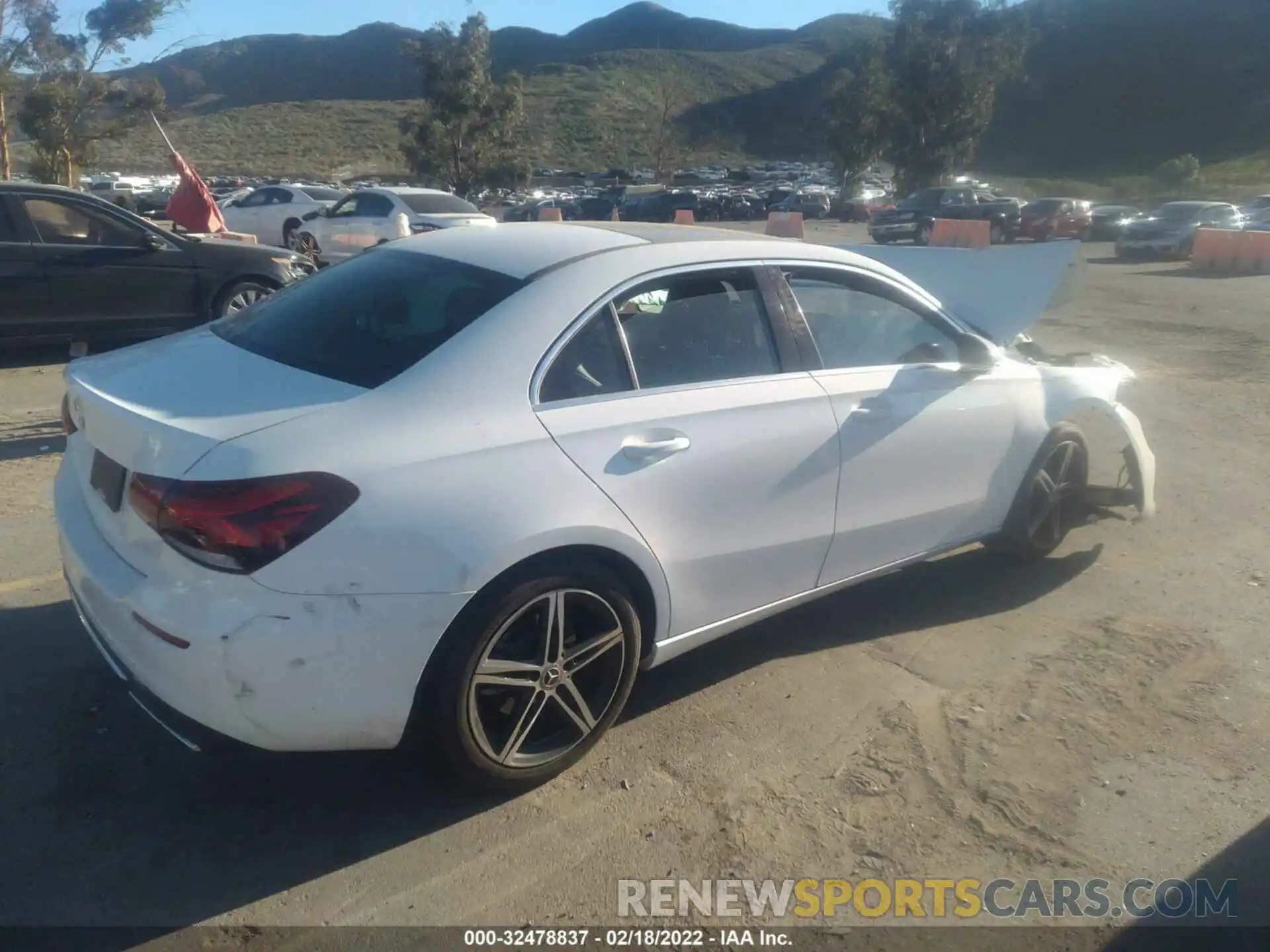 4 Photograph of a damaged car WDD3G4EB3KW020629 MERCEDES-BENZ A-CLASS 2019