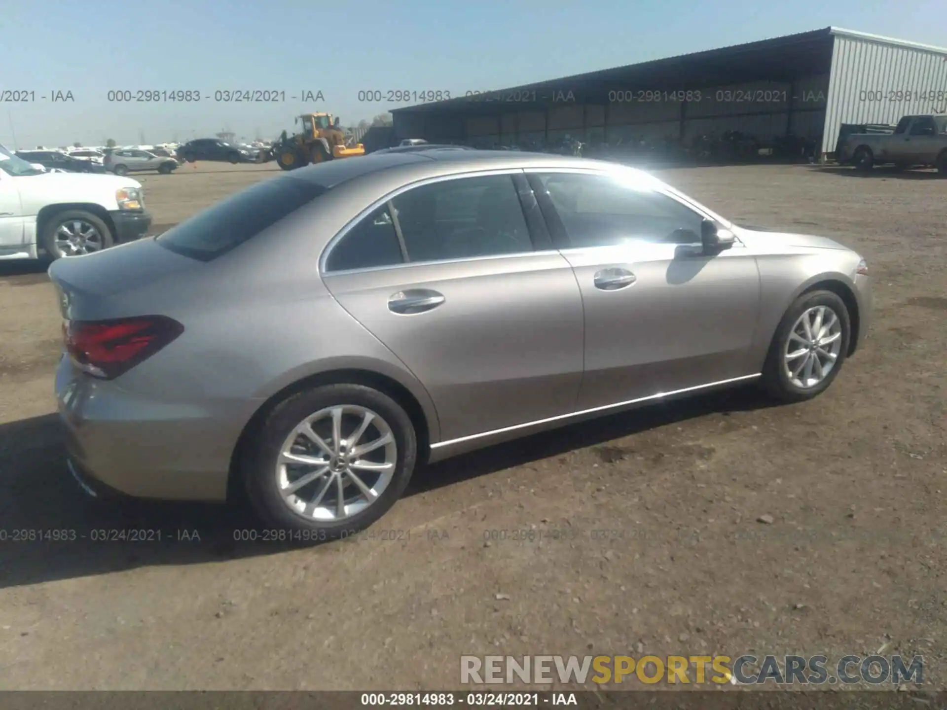 4 Photograph of a damaged car WDD3G4EB3KW022719 MERCEDES-BENZ A-CLASS 2019