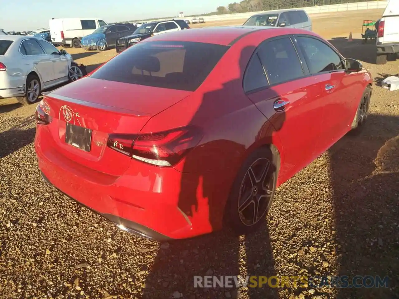 4 Photograph of a damaged car WDD3G4EB3KW024700 MERCEDES-BENZ A-CLASS 2019