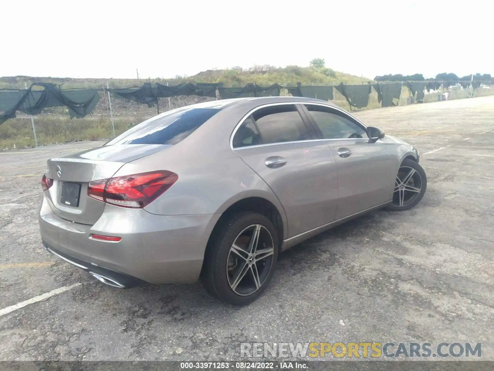 4 Photograph of a damaged car WDD3G4EB4KW001636 MERCEDES-BENZ A-CLASS 2019