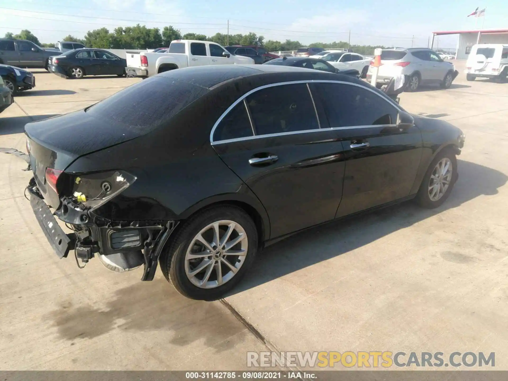 4 Photograph of a damaged car WDD3G4EB4KW002303 MERCEDES-BENZ A-CLASS 2019