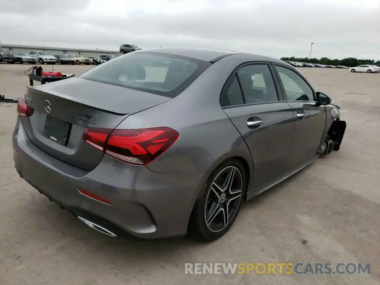 4 Photograph of a damaged car WDD3G4EB4KW003029 MERCEDES-BENZ A-CLASS 2019