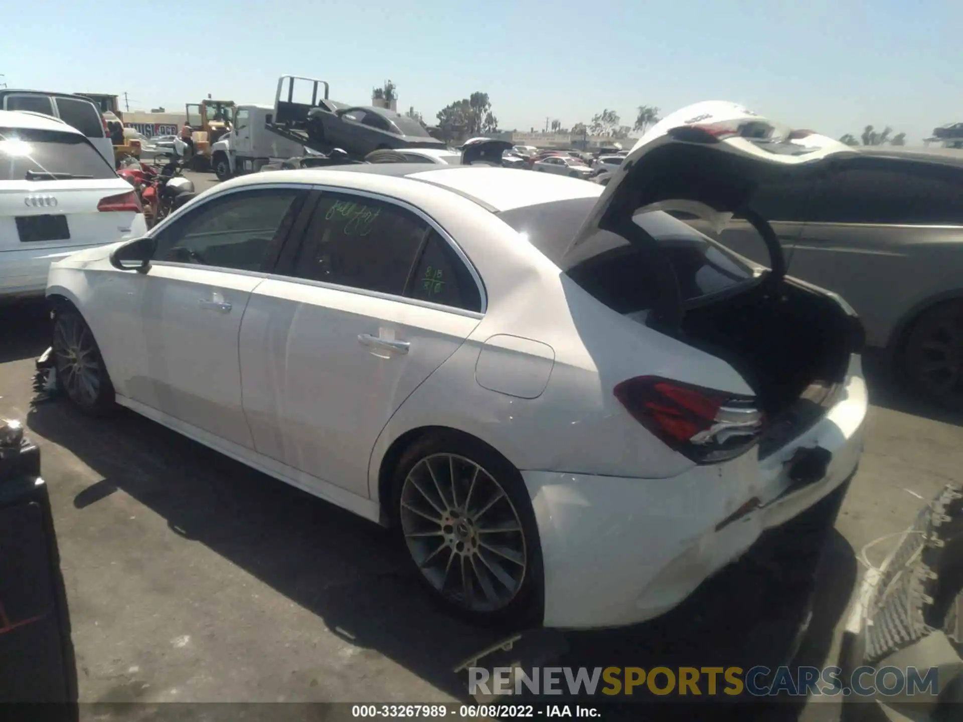 3 Photograph of a damaged car WDD3G4EB4KW006688 MERCEDES-BENZ A-CLASS 2019